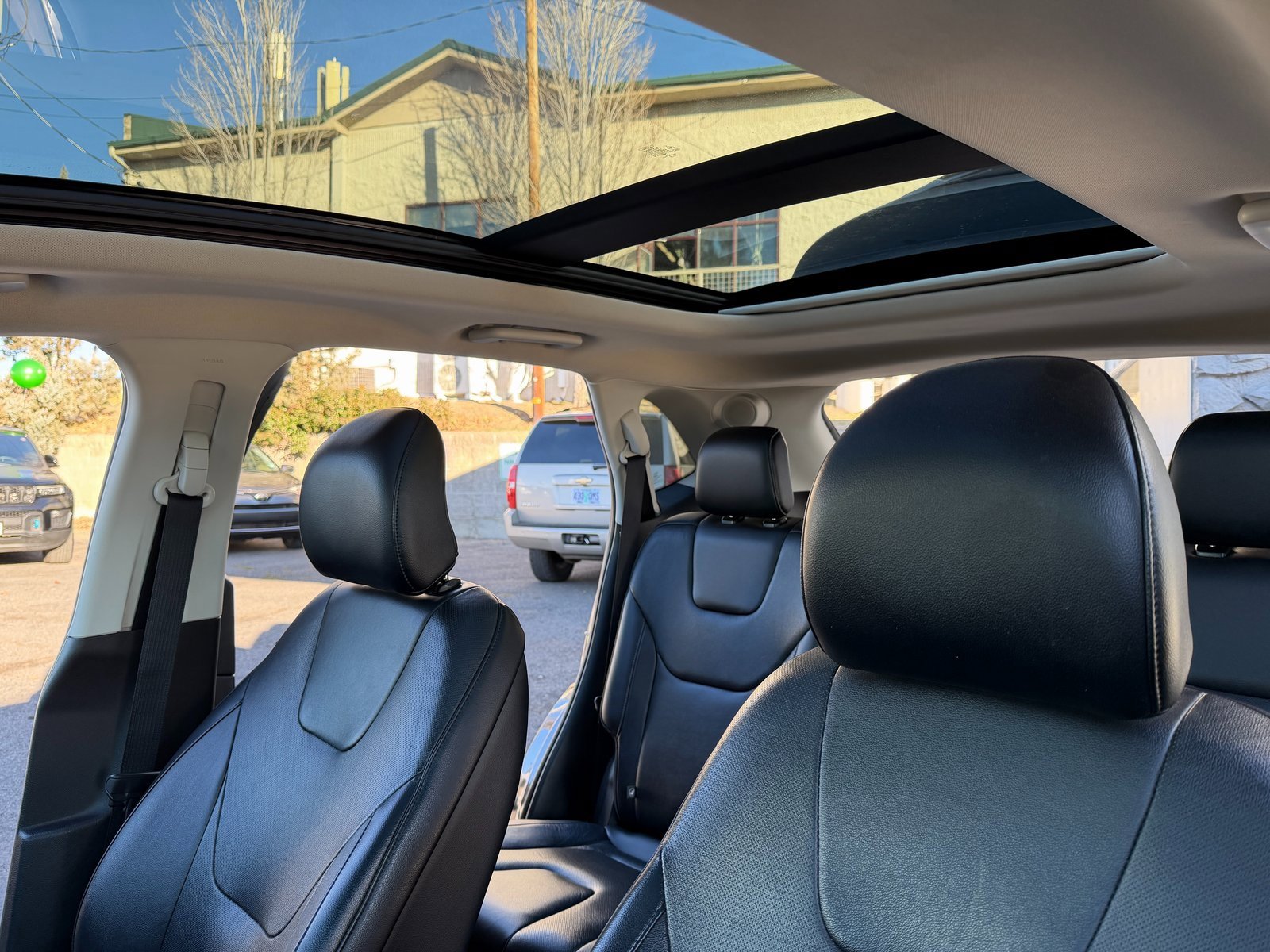 Used 2019 Ford Edge Titanium w/ Equipment Group 301A image 11