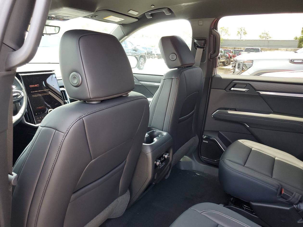 New 2026 GMC Acadia Elevation w/ Black Edition FWD image 10
