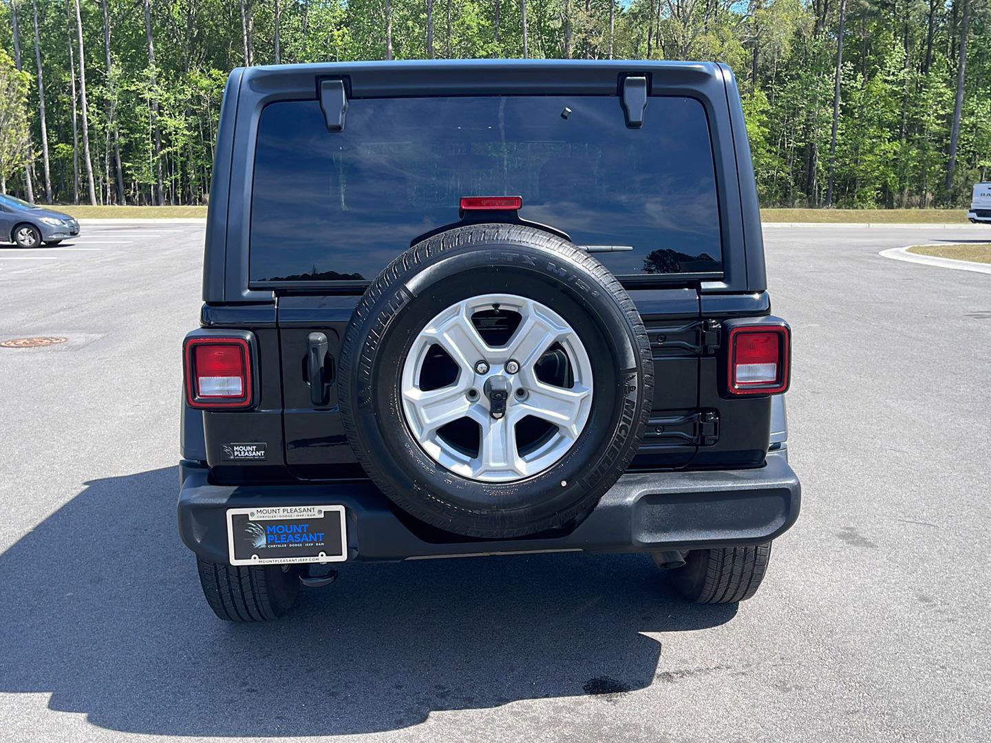 Used 2022 Jeep Wrangler Sport S image 6