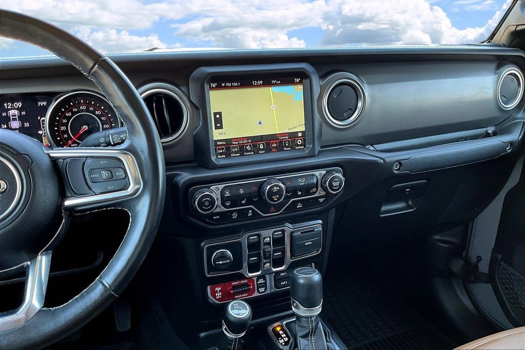 Used 2022 Jeep Gladiator Rubicon w/ LED Lighting Group AWD/4WD image 12