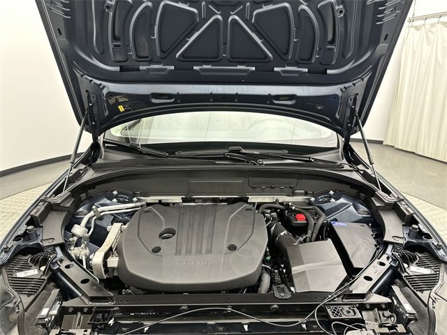 Certified 2023 Volvo XC60 B5 Plus w/ Climate Package image 26