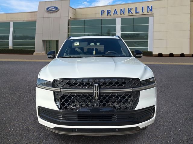 New 2025 Lincoln Navigator Reserve w/ Jet Appearance Package image 2