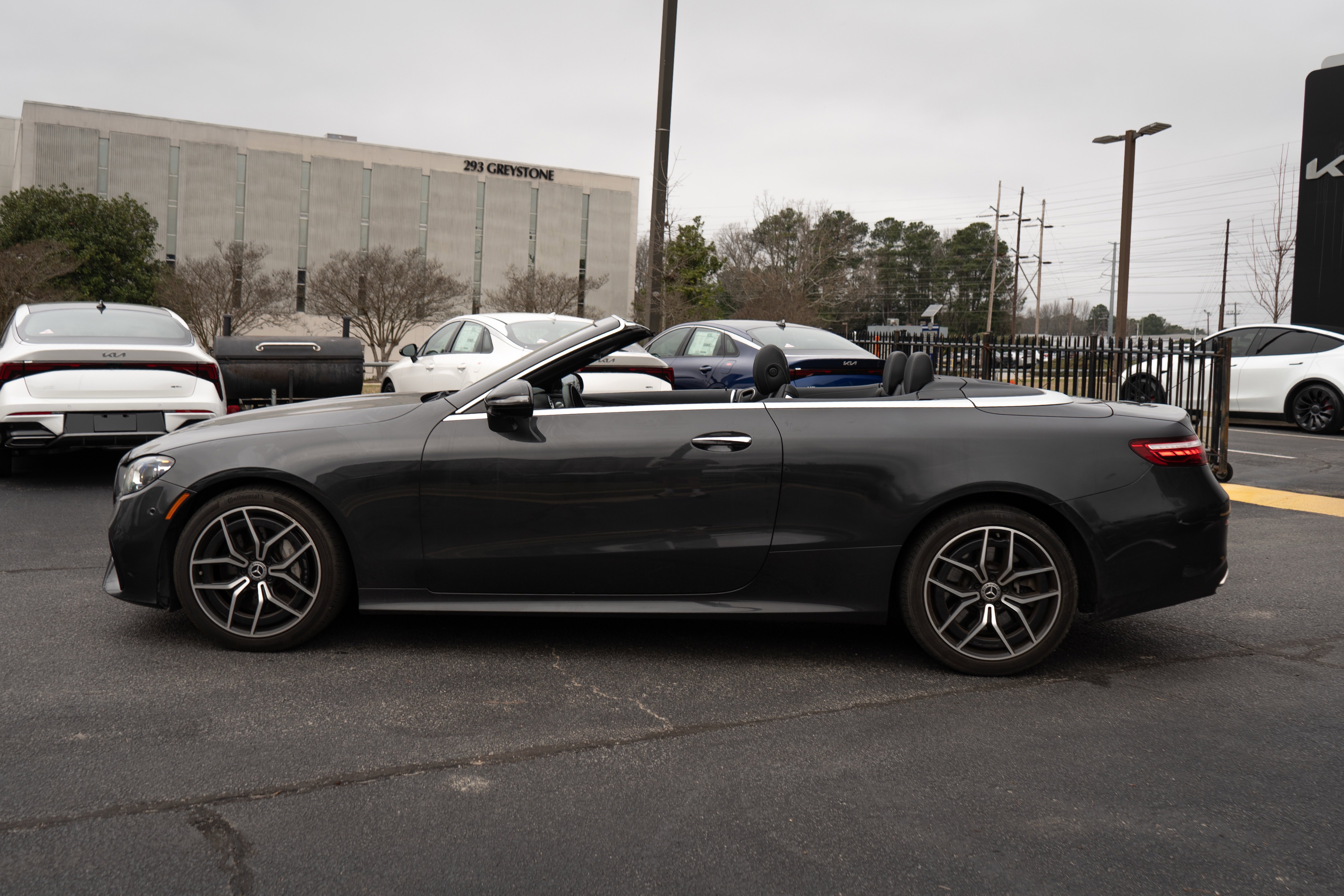 Used 2021 Mercedes-Benz E 450 4MATIC Cabriolet w/ AMG Line image 5