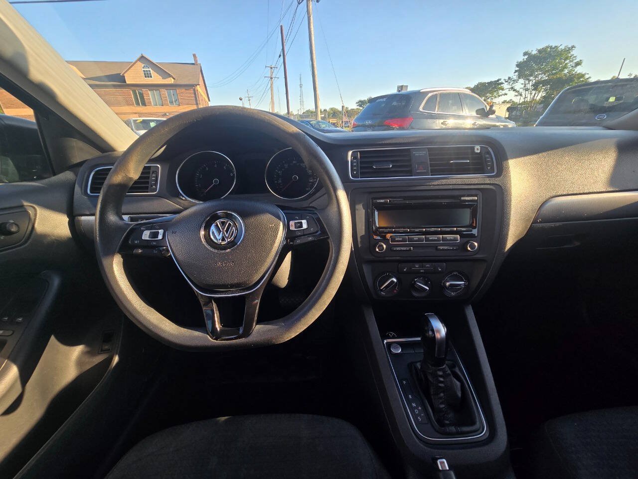 Used 2015 Volkswagen Jetta SE FWD image 25