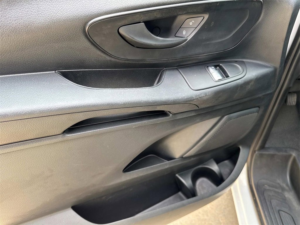 Used 2020 Mercedes-Benz Metris image 27