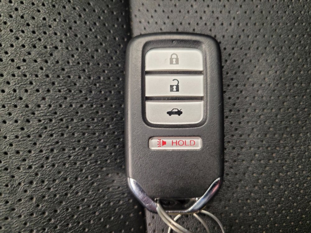 Used 2015 Honda Accord Touring image 32