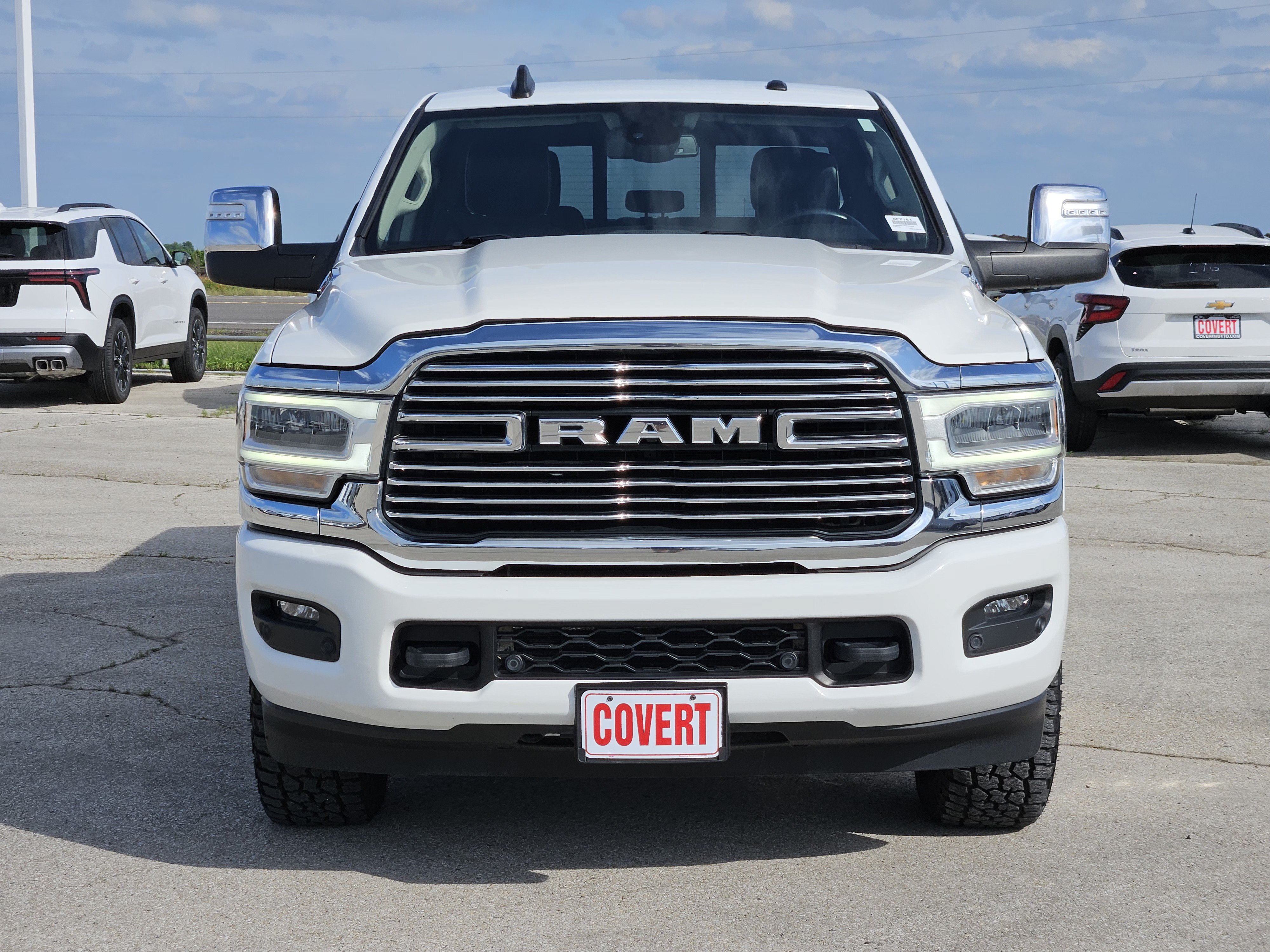 Used 2023 RAM 2500 Laramie AWD/4WD image 2