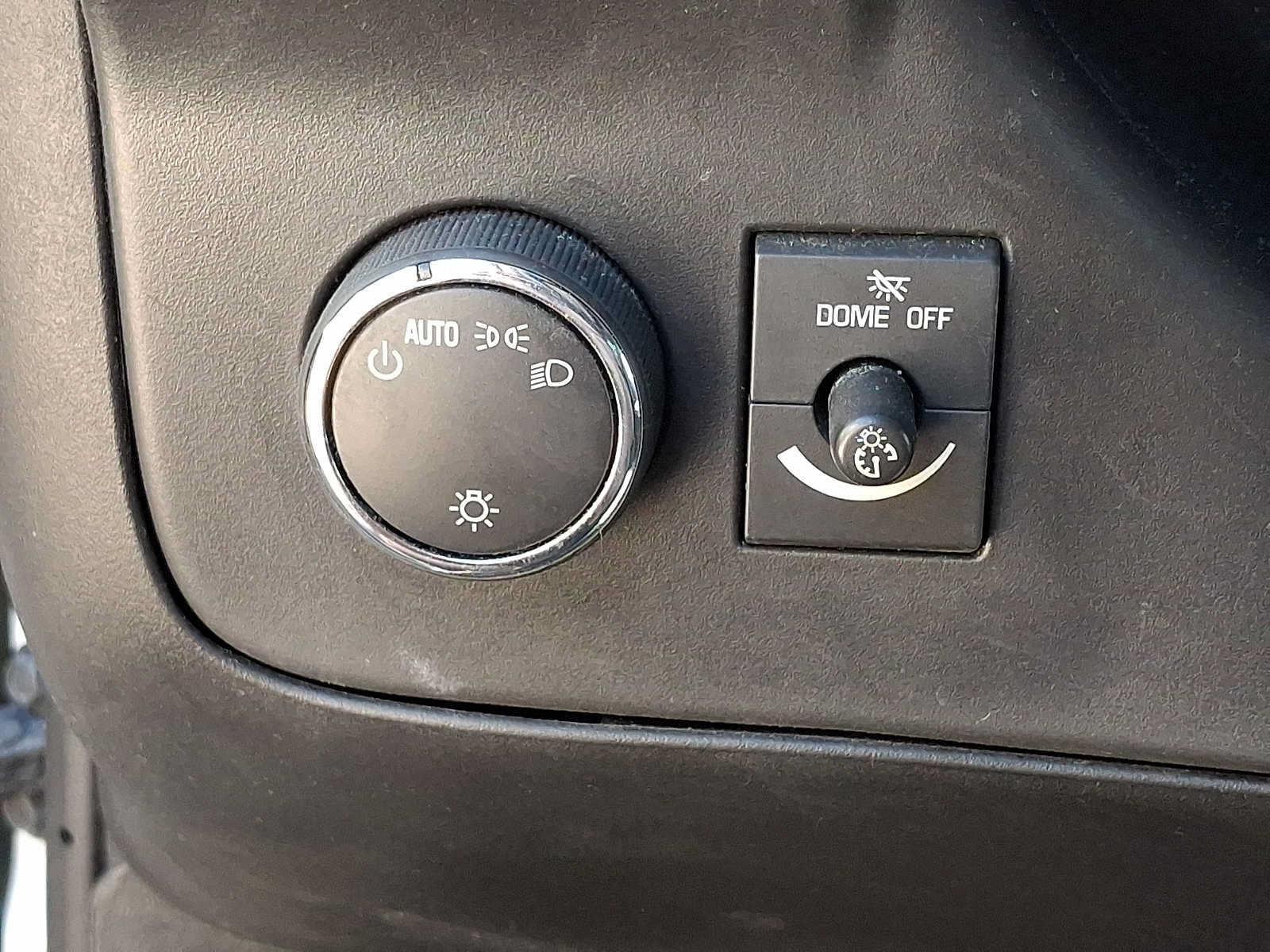 Used 2025 Chevrolet Express 2500 w/ Driver Convenience Package RWD image 21