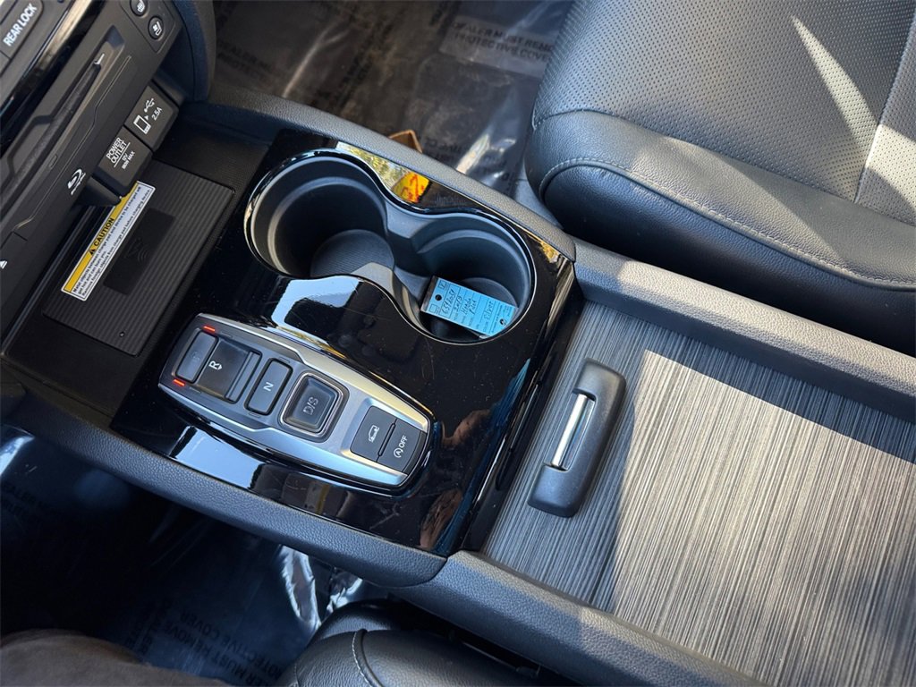 Used 2019 Honda Pilot Elite image 24