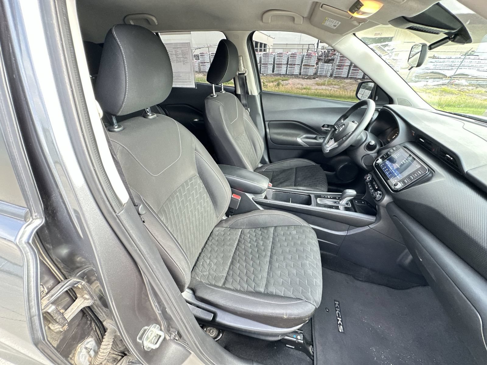 Used 2021 Nissan Kicks SV FWD image 27