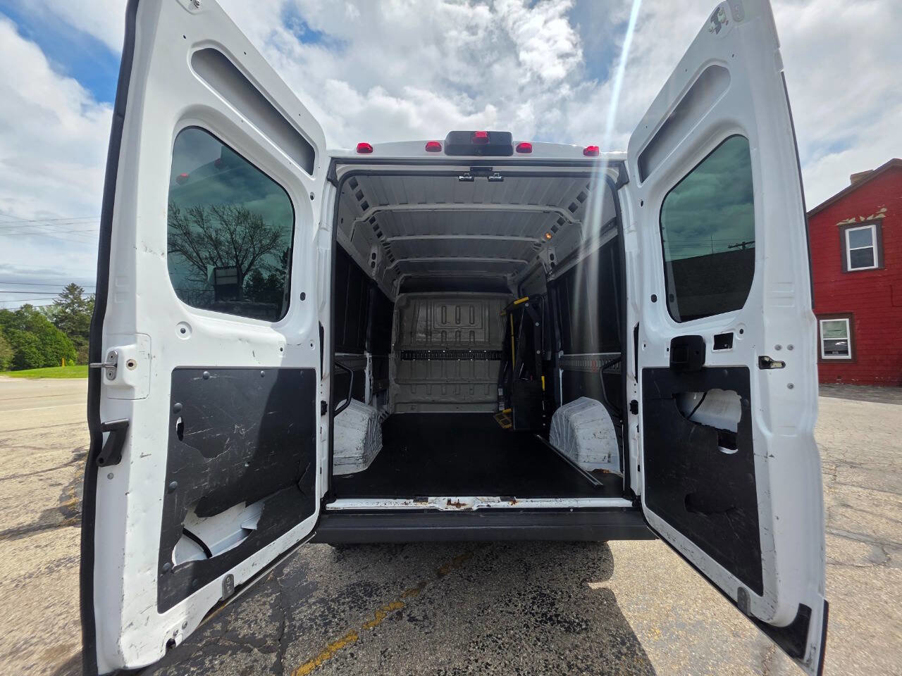 Used 2016 RAM ProMaster 1500 w/ Interior Convenience Group FWD image 25
