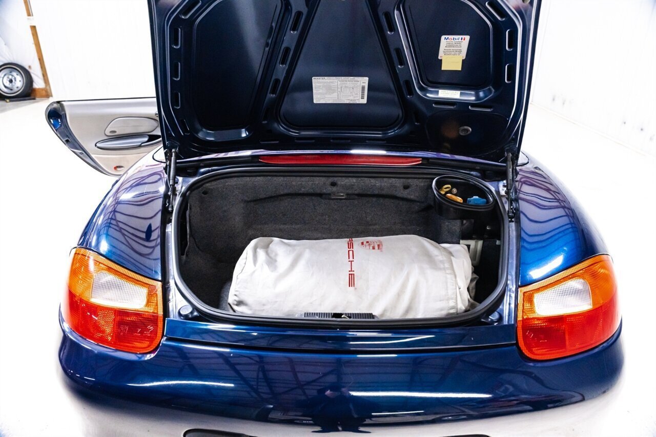 Used 1998 Porsche Boxster image 8