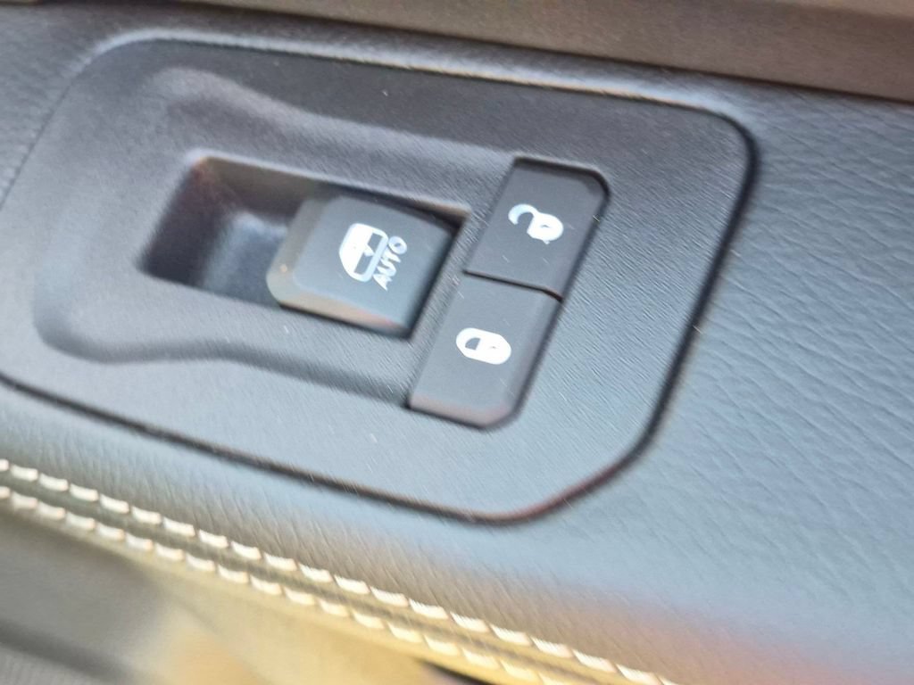 New 2026 RAM 3500 Big Horn AWD/4WD image 30