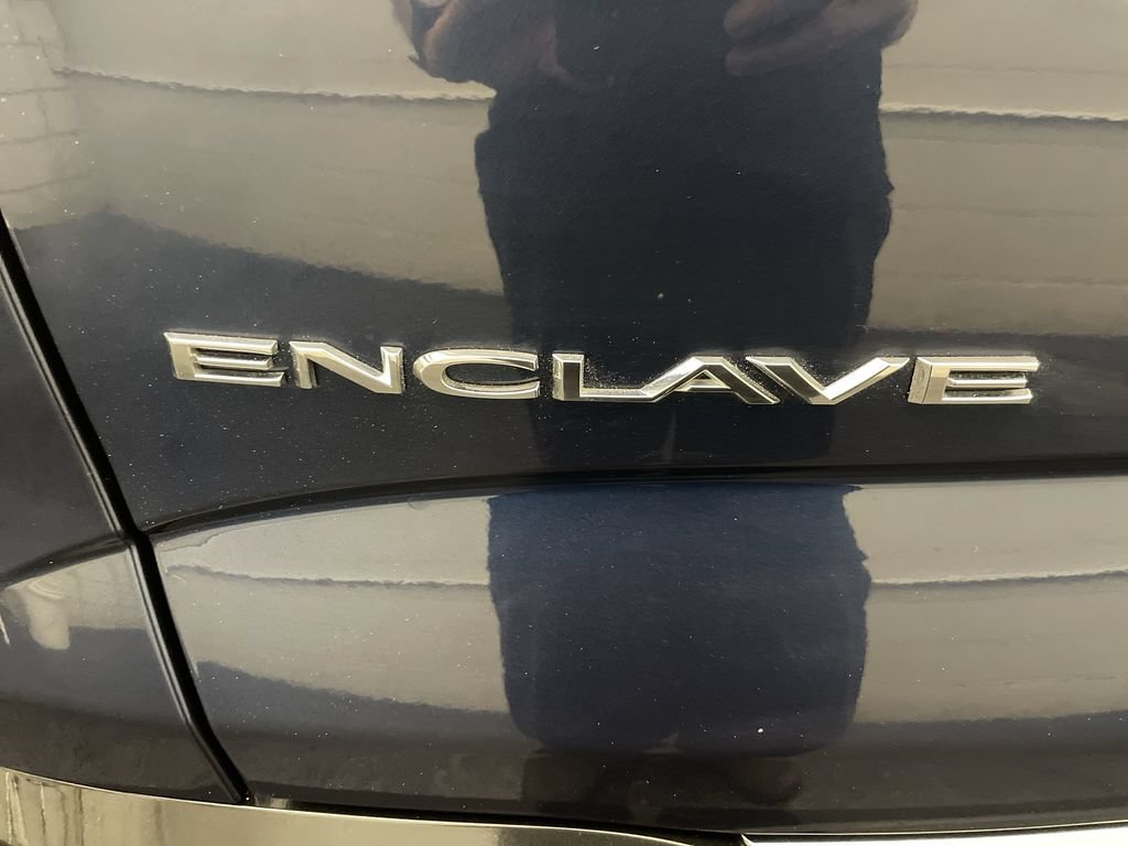 Used 2022 Buick Enclave Essence w/ LPO, Floor Liner Package FWD image 23