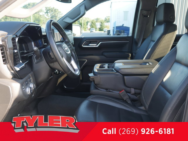 Used 2025 GMC Sierra 1500 SLT AWD/4WD image 36
