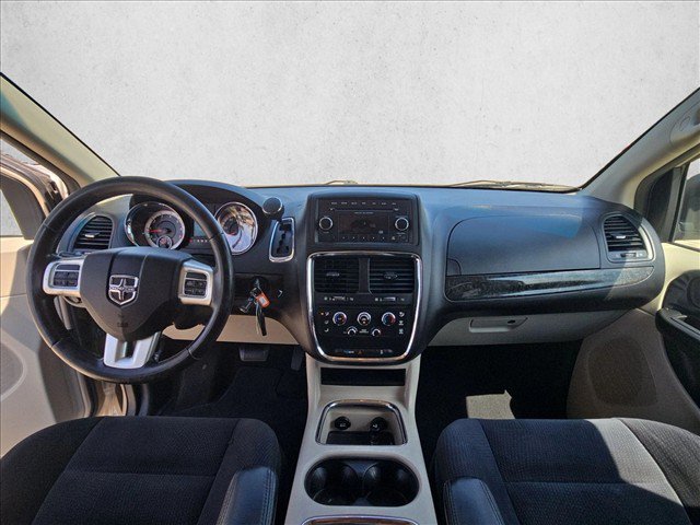 Used 2015 Dodge Grand Caravan SXT w/ Rear Park Assist Package FWD image 15