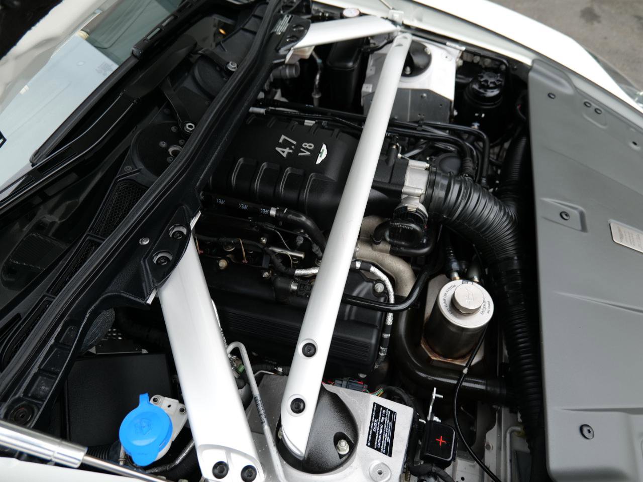 Used 2015 Aston Martin V8 Vantage S image 47