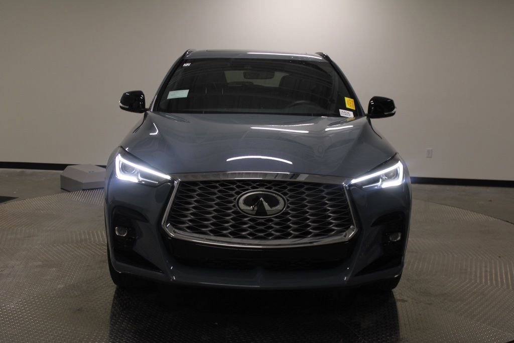 Certified 2025 INFINITI QX55 Luxe w/ Cargo Package image 9