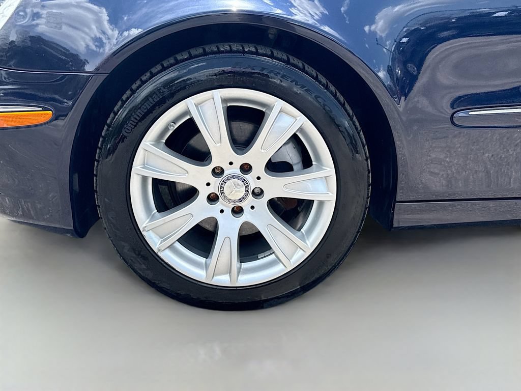 Used 2009 Mercedes-Benz E 350 Sedan image 39
