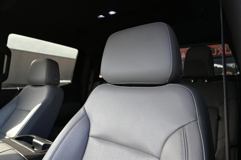 Used 2019 GMC Sierra 1500 SLT AWD/4WD image 21