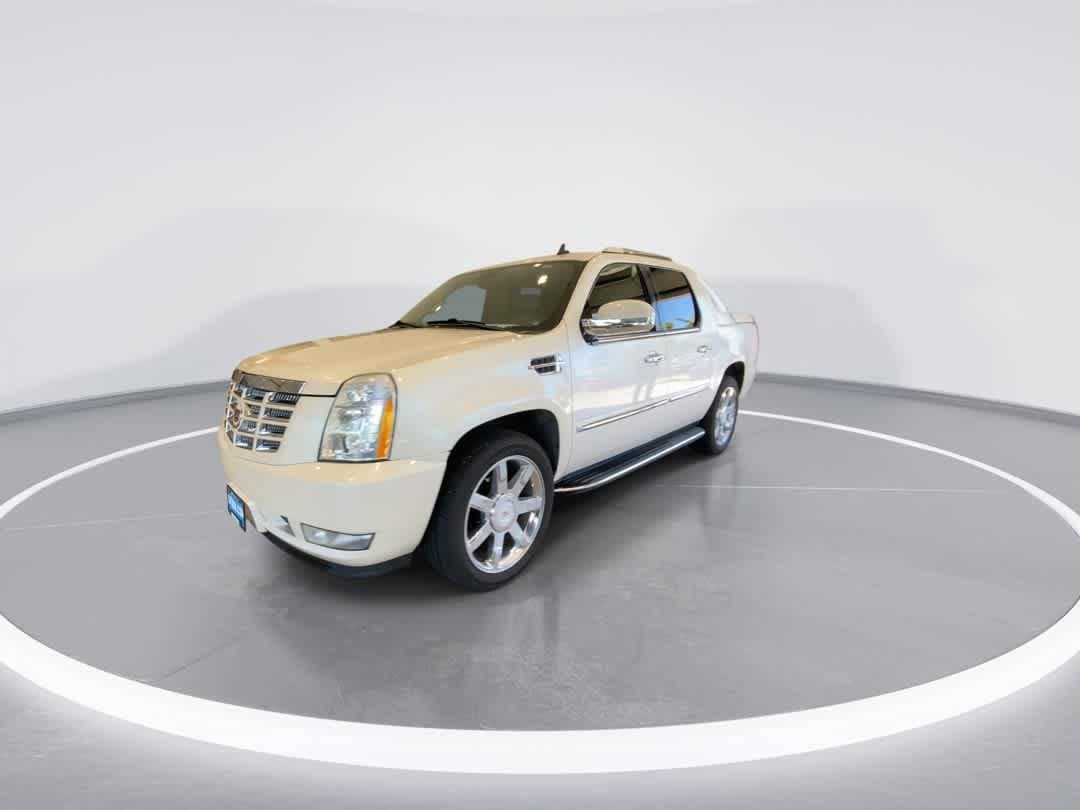 Used 2011 Cadillac Escalade EXT Luxury AWD/4WD image 4