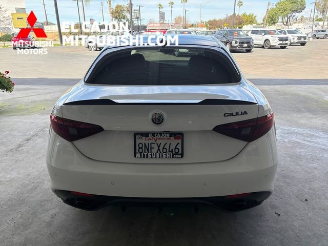 Used 2019 Alfa Romeo Giulia Ti Sport w/ Quick Order Package 22U Sport image 4