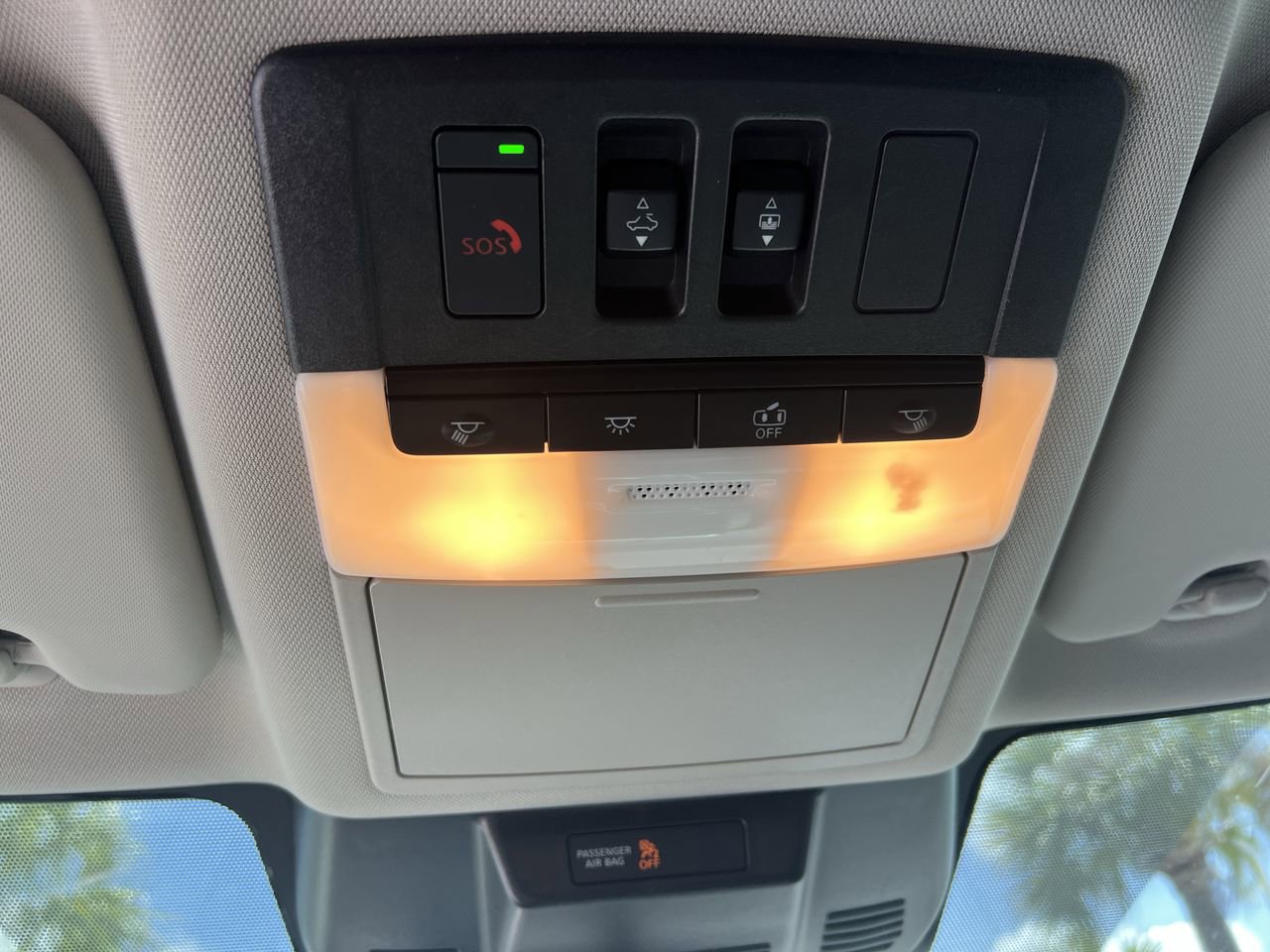 Used 2022 Nissan Rogue SV w/ SV Premium Package FWD image 29