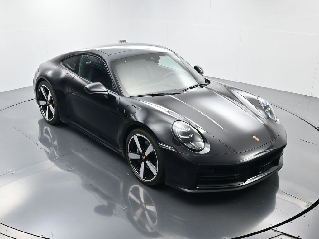 Used 2025 Porsche 911 Carrera w/ Premium Package image 41