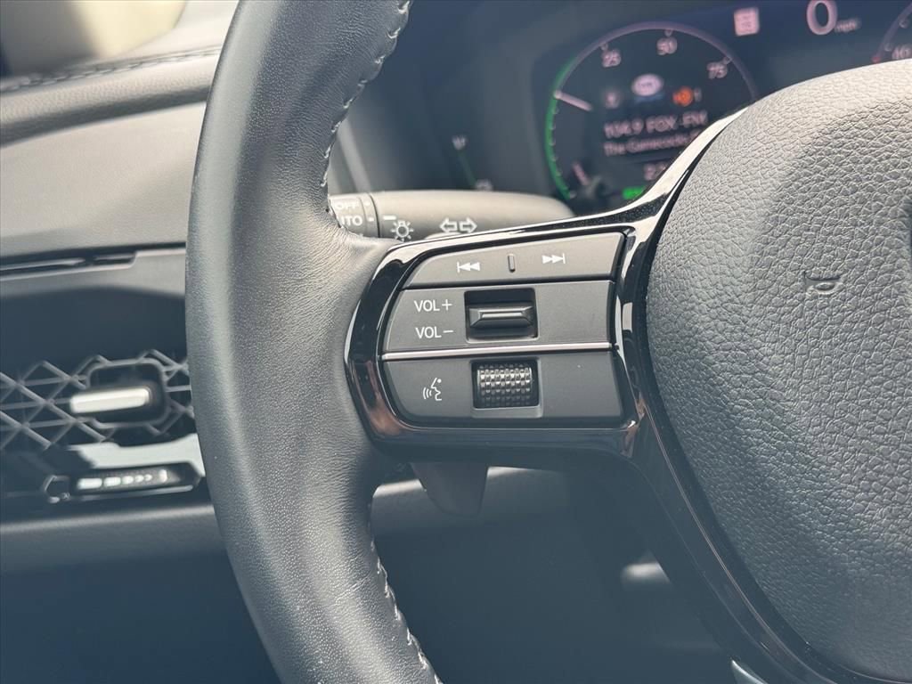 Used 2024 Honda Accord Touring image 17