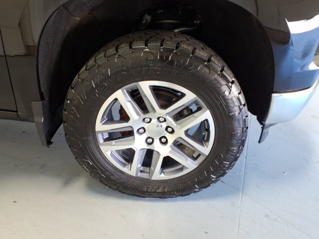 Used 2025 Chevrolet Silverado 1500 LTZ AWD/4WD image 9