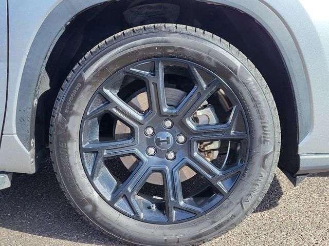 Used 2022 Toyota Highlander L image 29