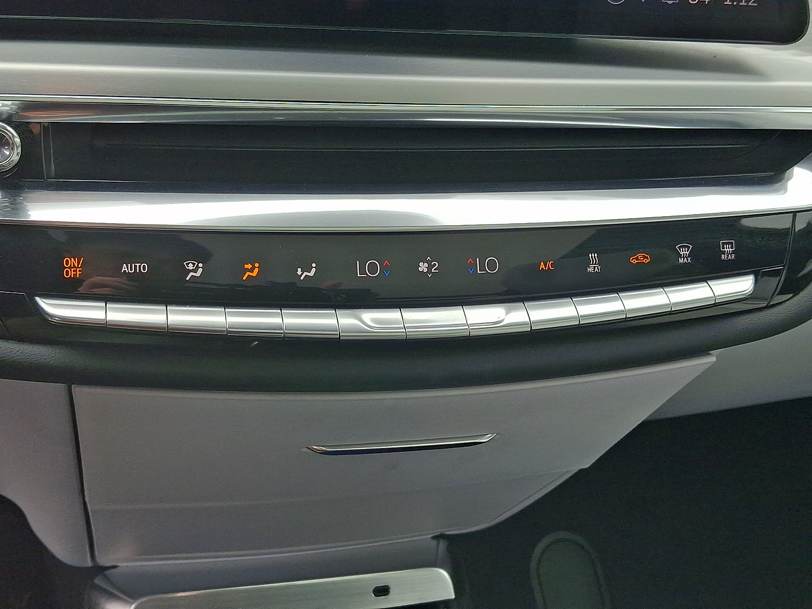 Certified 2024 Cadillac Lyriq Luxury AWD/4WD image 15