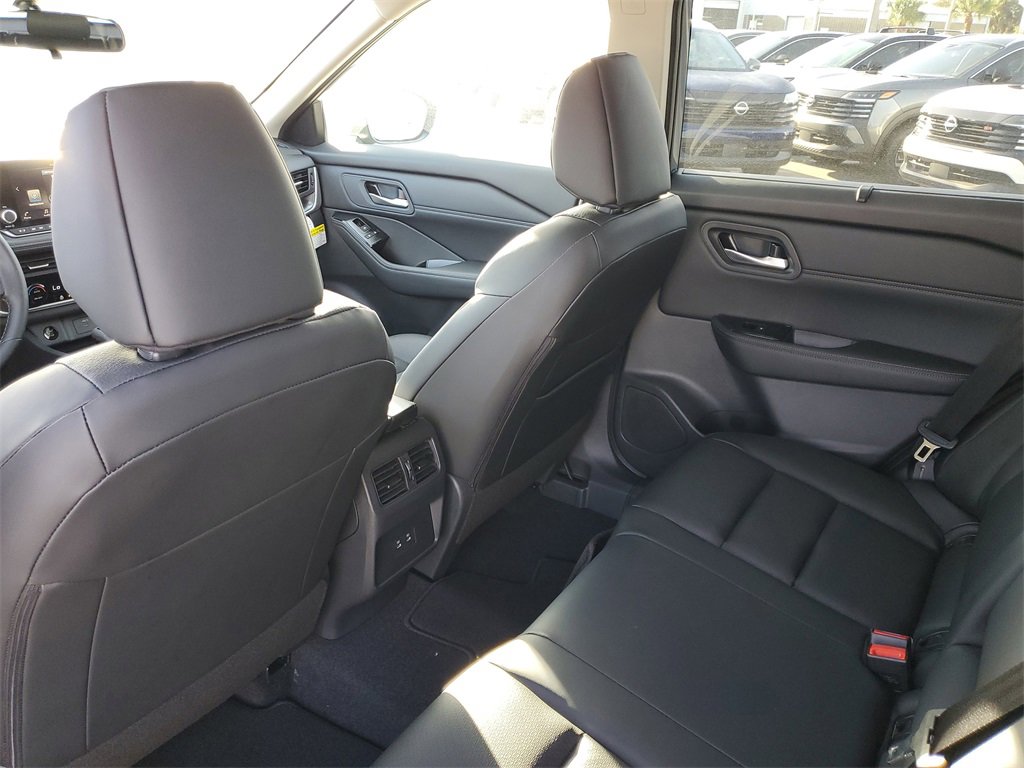 New 2026 Nissan Rogue SV w/ SV Premium Package image 7