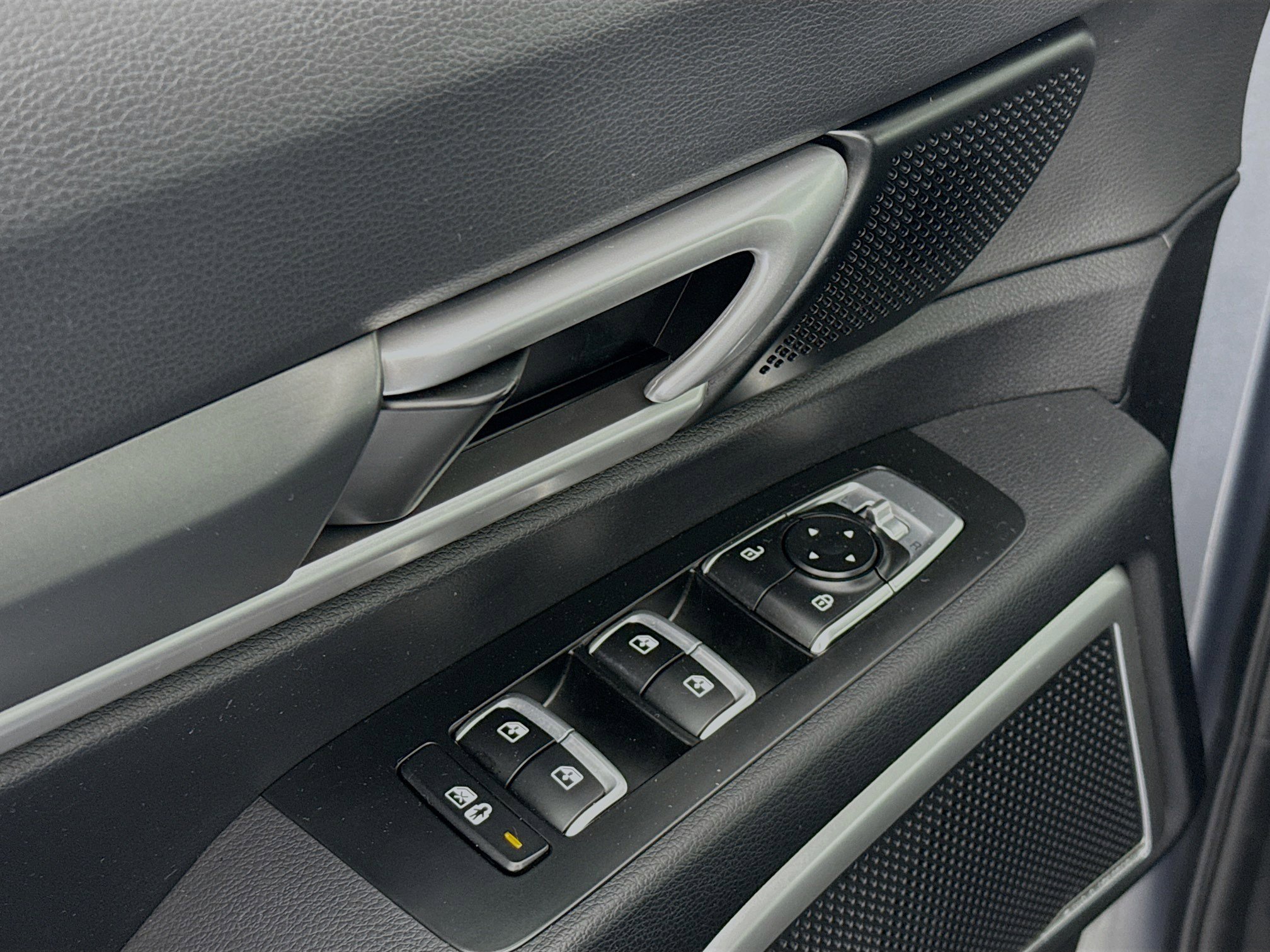 Used 2021 Kia Telluride S image 17