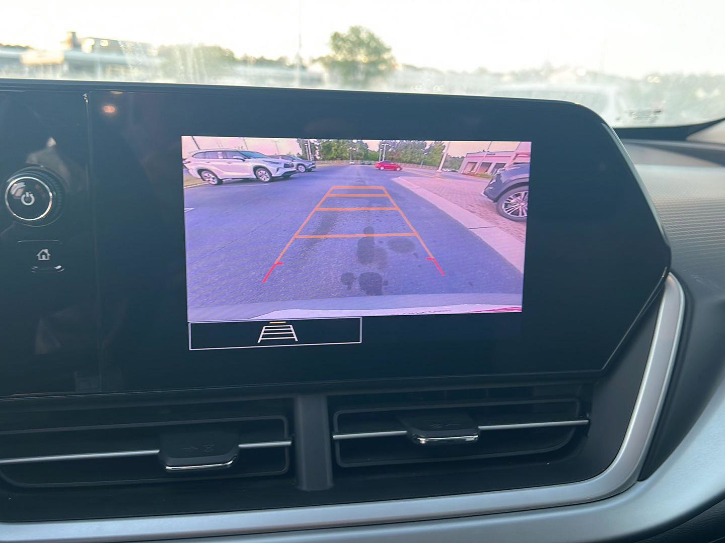 Used 2024 Chevrolet Trax LS image 24