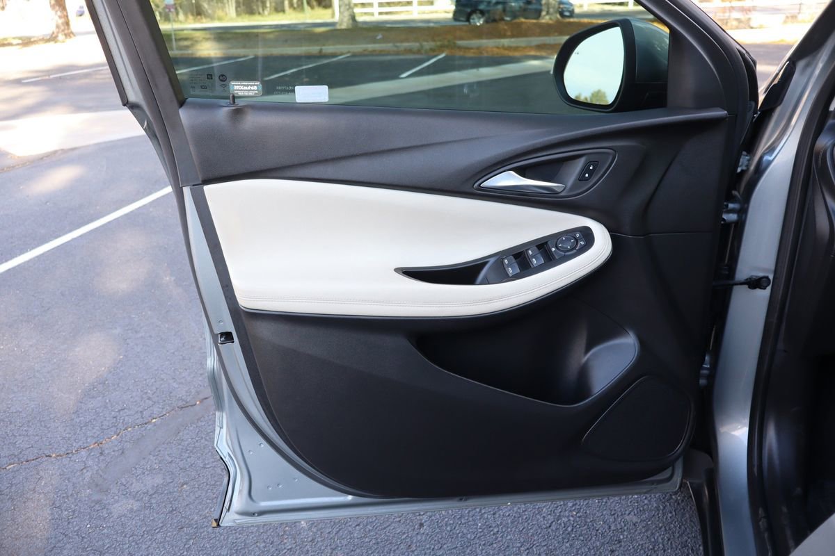 Used 2024 Buick Encore GX Preferred image 23