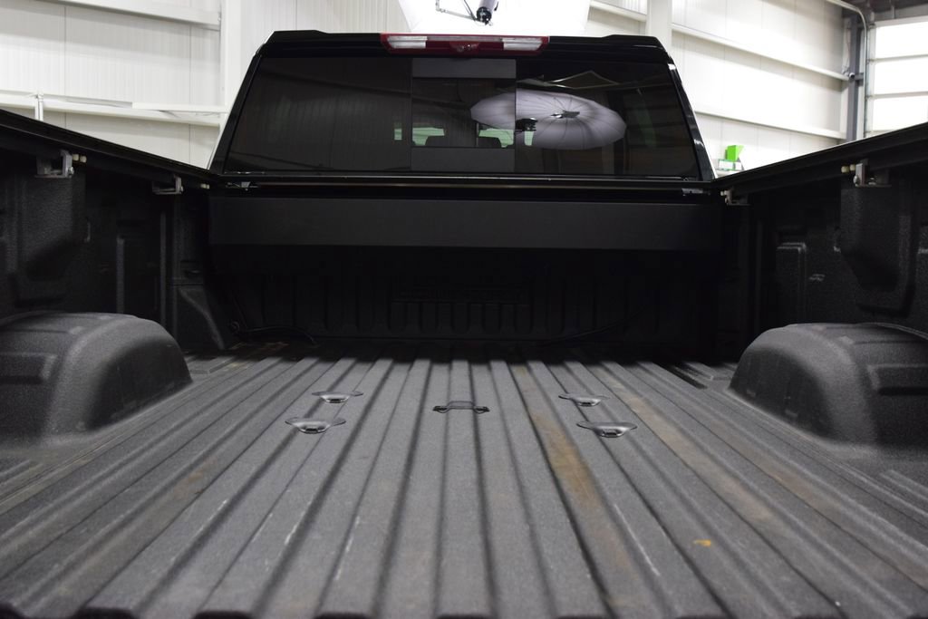 Used 2024 Chevrolet Silverado 3500 High Country w/ High Country Premium Package AWD/4WD image 27