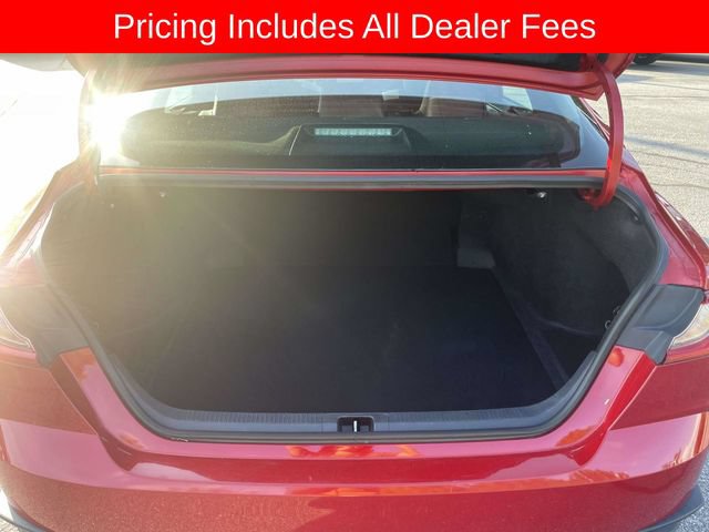 Used 2025 Toyota Camry SE FWD image 13