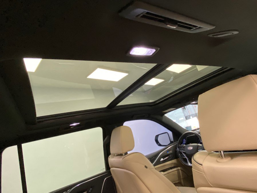 Used 2021 Cadillac Escalade ESV Premium Luxury AWD/4WD image 40