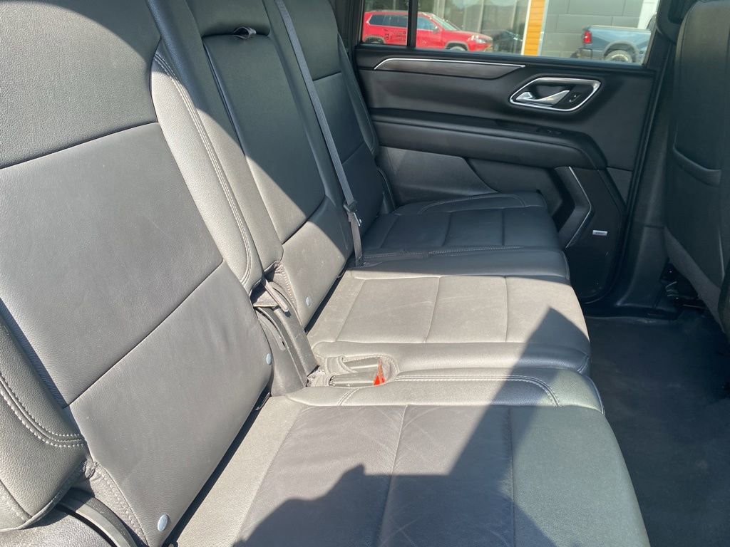 Used 2024 Chevrolet Suburban LT AWD/4WD image 13
