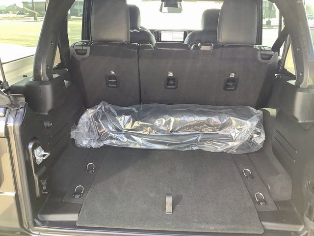 New 2026 Jeep Wrangler Unlimited Rubicon image 31