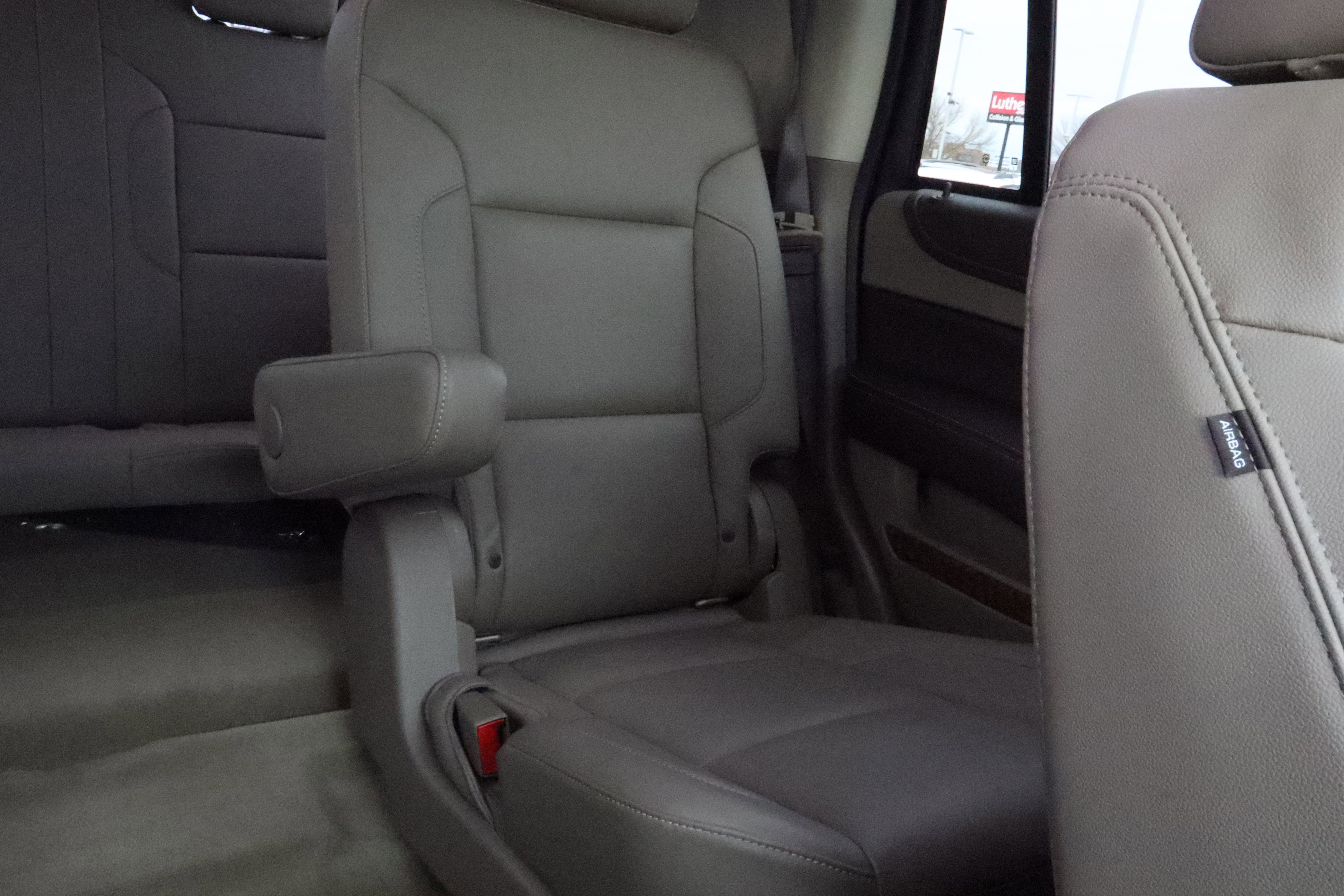 Used 2017 Chevrolet Tahoe Premier image 12