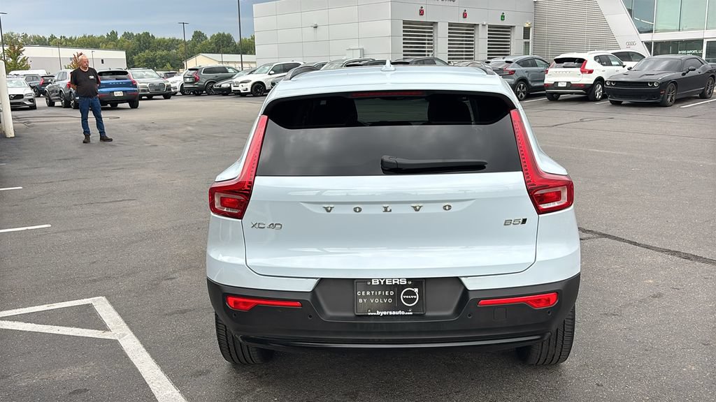 Used 2026 Volvo XC40 B5 Plus AWD/4WD image 29