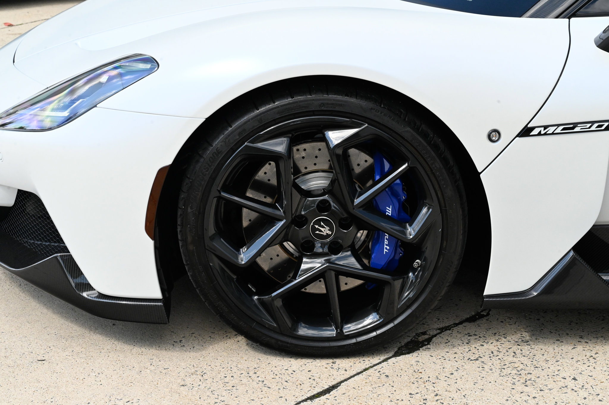 Used 2023 Maserati MC20 Coupe RWD image 9