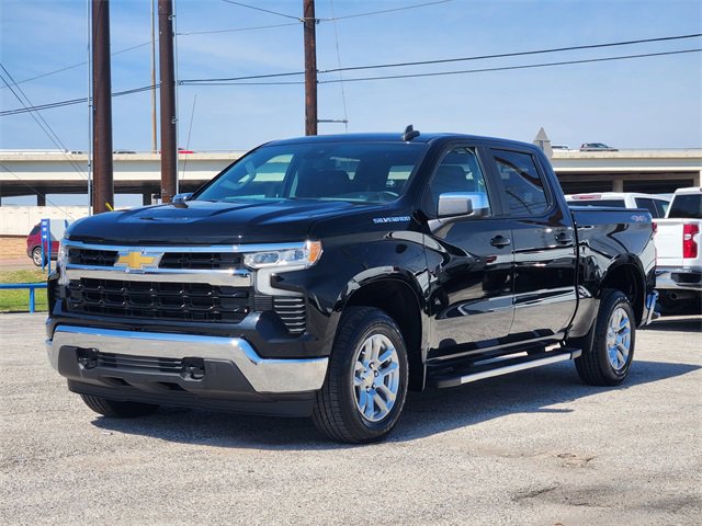 Used 2023 Chevrolet Silverado 1500 LT image 3