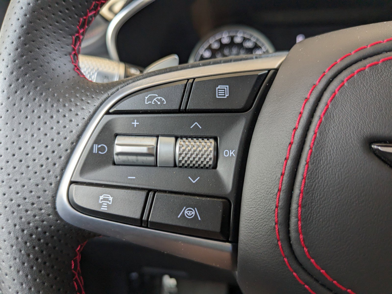 Certified 2024 Genesis G70 3.3T Advanced w/ Sport Prestige Package image 21