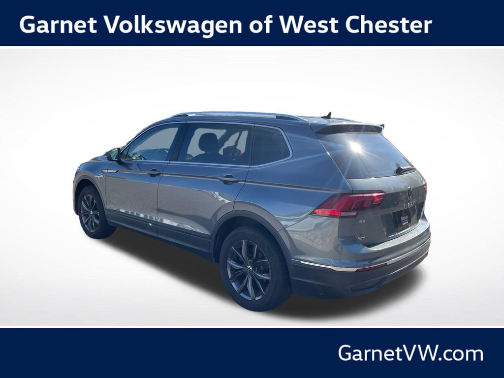 Certified 2023 Volkswagen Tiguan SE FWD image 3