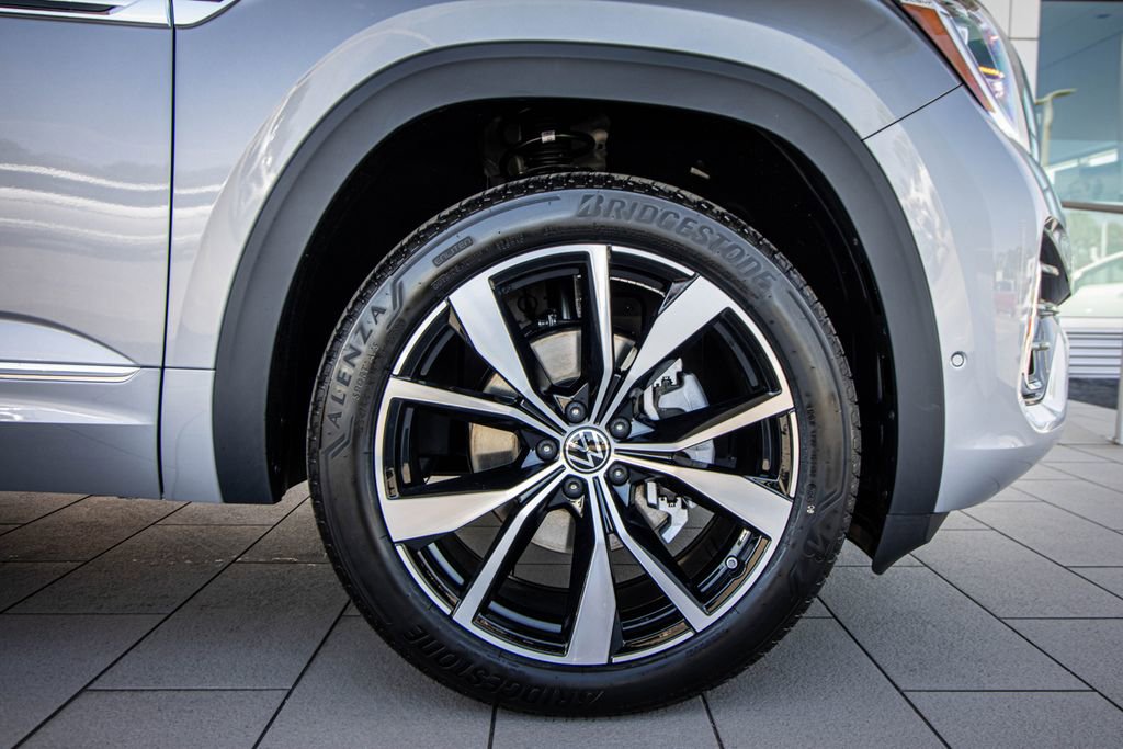 New 2026 Volkswagen Atlas Cross Sport SEL Premium R-Line AWD/4WD image 5