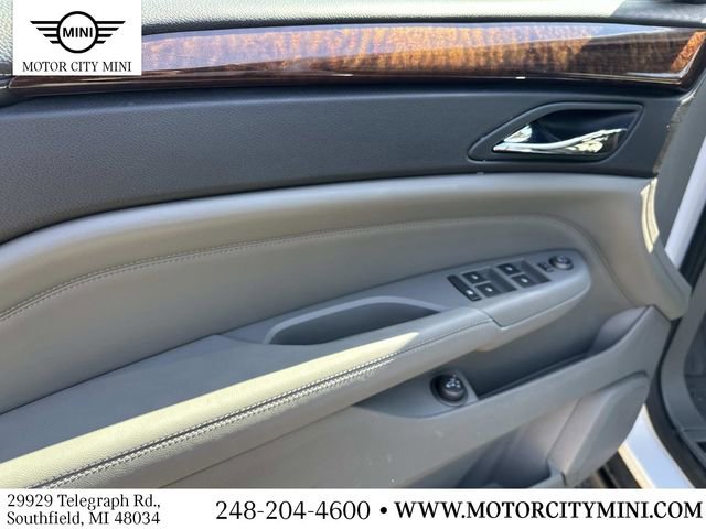 Used 2010 Cadillac SRX Luxury image 18