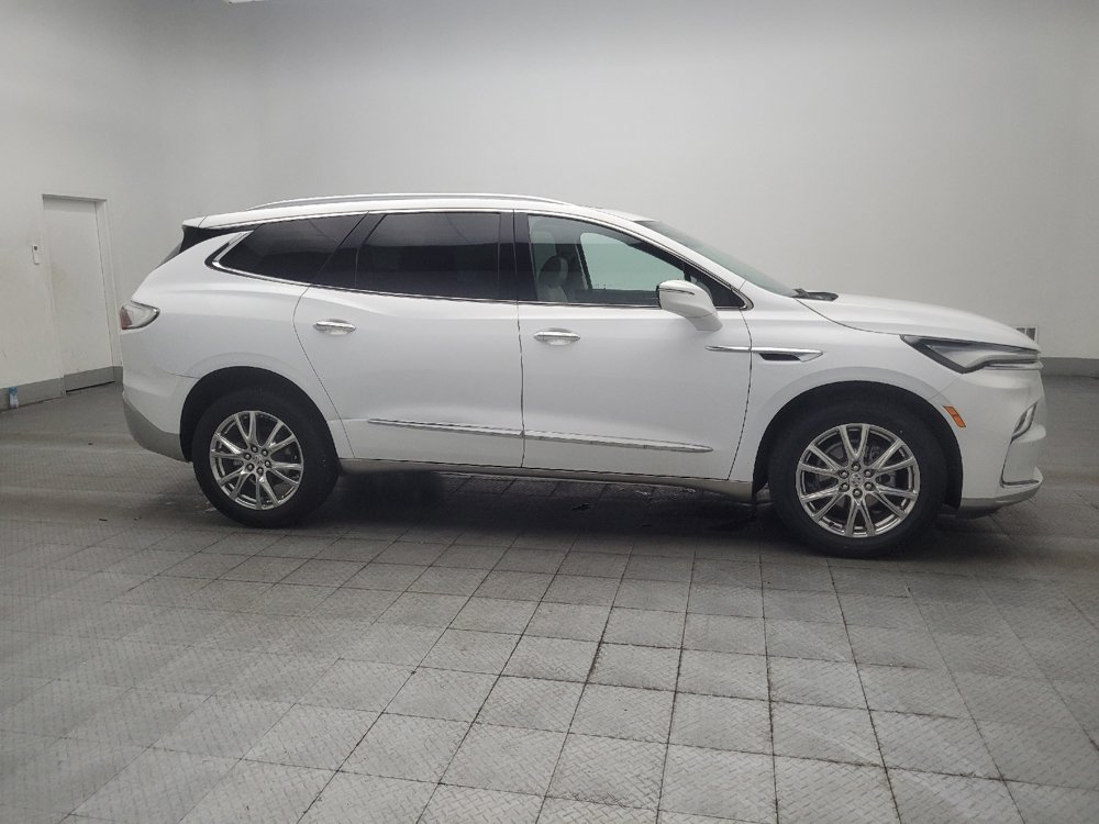 Used 2023 Buick Enclave Essence w/ Experience Buick Package FWD image 11